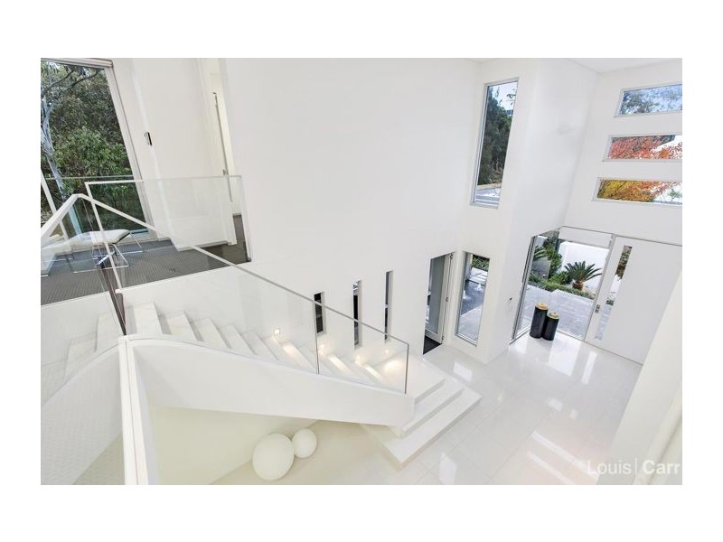 1 Glenview Close, Bella Vista NSW 2153