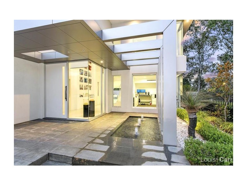 1 Glenview Close, Bella Vista NSW 2153