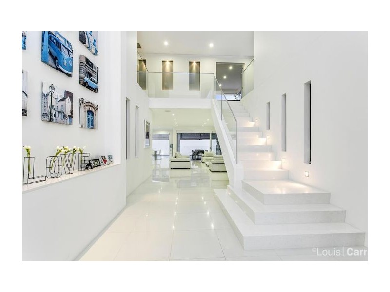 1 Glenview Close, Bella Vista NSW 2153