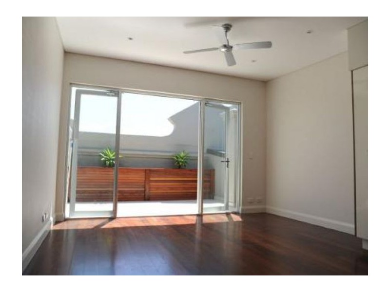 2/348 Darling St, Balmain NSW 2041
