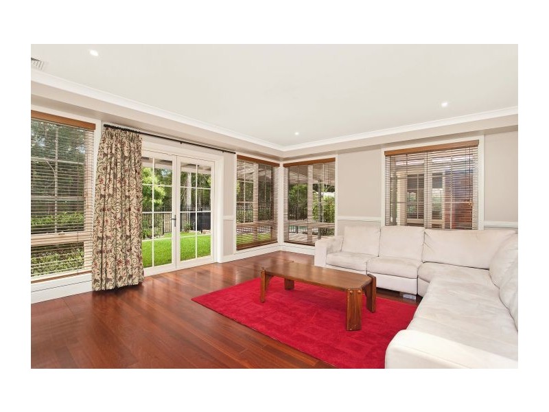11 compton green, West Pennant Hills NSW 2125