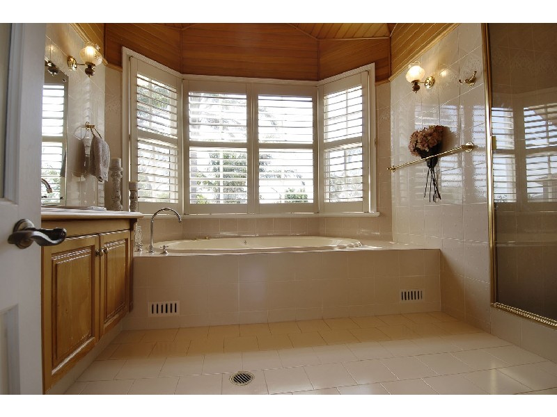 12 Barossa Court, Baulkham Hills NSW 2153