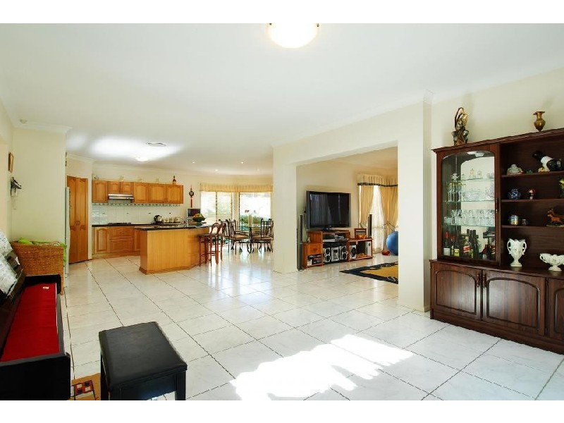 60 Bordeaux Crescent, Castle Hill NSW 2154