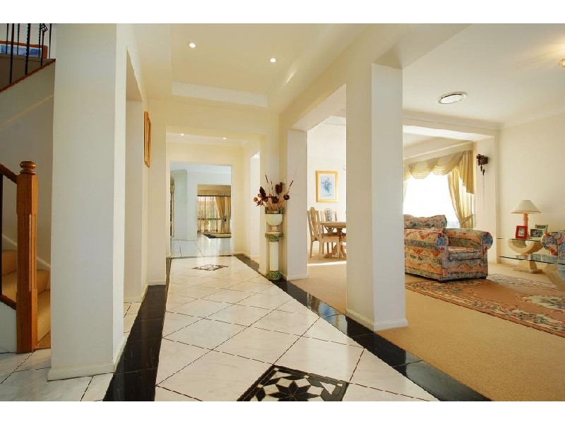 60 Bordeaux Crescent, Castle Hill NSW 2154