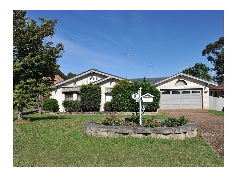 5 Guineviere Crt, Castle Hill NSW 2154