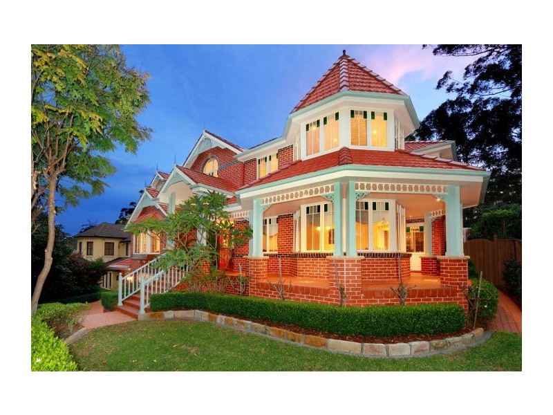 11 Compton Green, West Pennant Hills NSW 2125