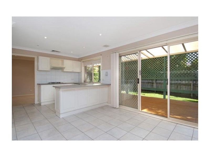 11 Angourie Crt, Dural NSW 2158
