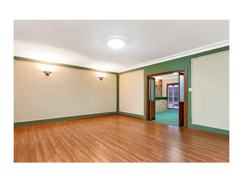 8 Palisander Place, Castle Hill NSW 2154