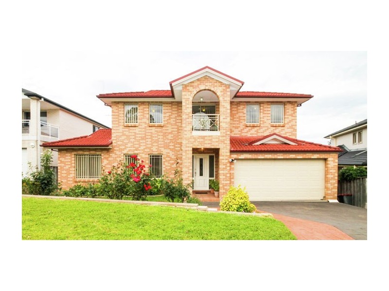 27 Comet Circuit, Beaumont Hills NSW 2155
