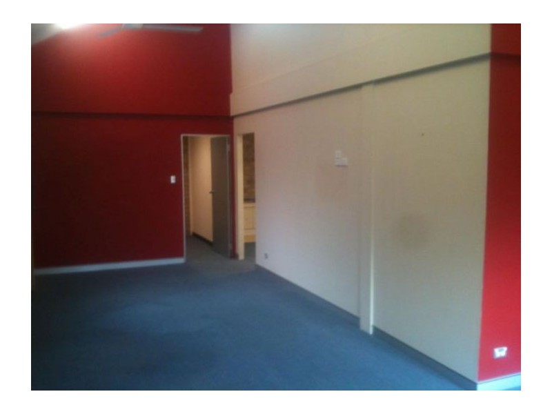 27 Bank Street, Meadowbank NSW 2114