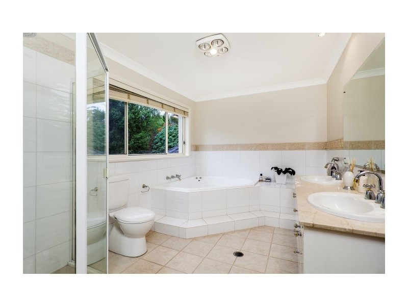 15 Kambah Place, West Pennant Hills NSW 2125
