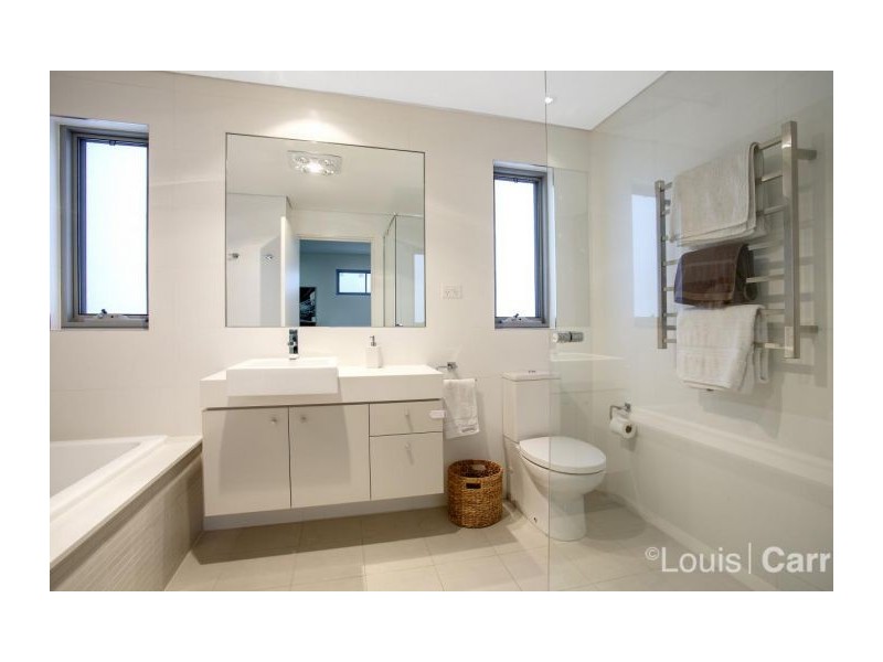 26 Central Park Avenue, Baulkham Hills /, Bella Vista NSW 2153