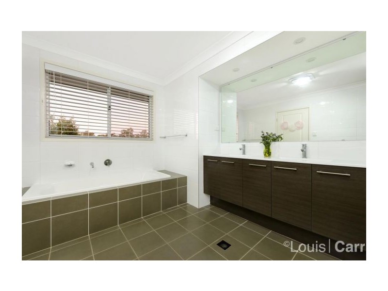 18 Sarah Jane Avenue, Beaumont Hills NSW 2155