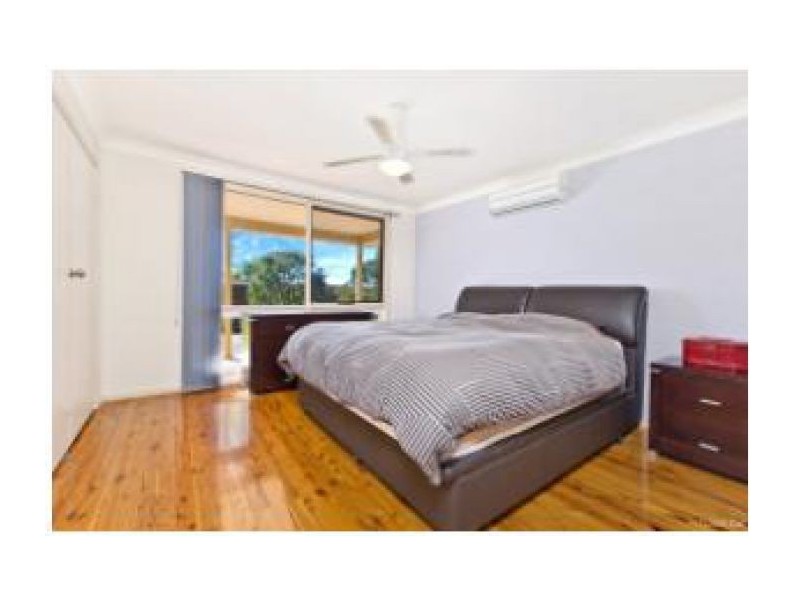 17 Paxton Cres, Cherrybrook NSW 2126