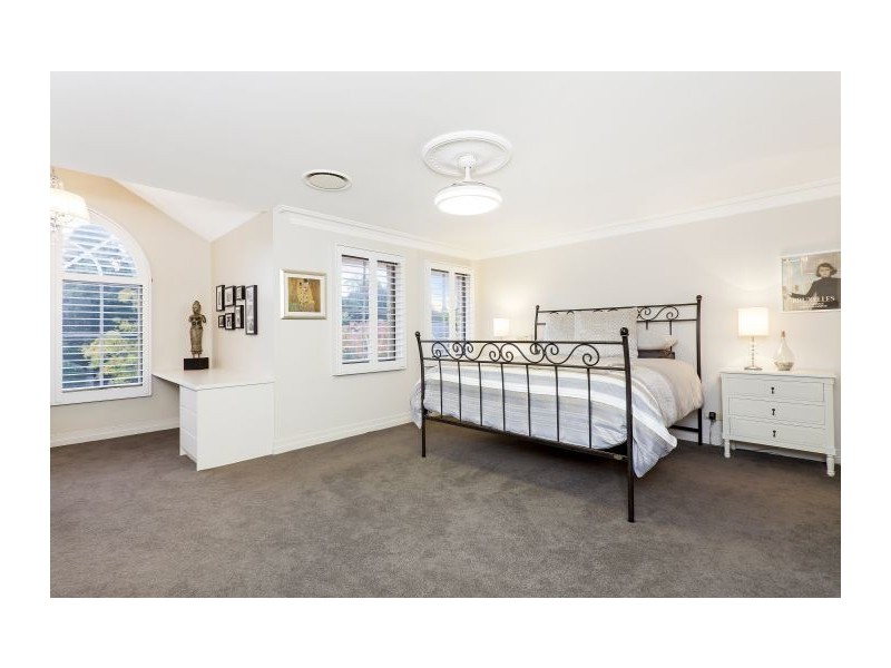 6a Governor Phillip Place, West Pennant Hills NSW 2125