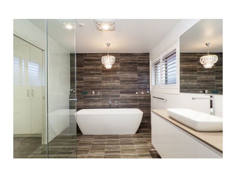 6a Governor Phillip Place, West Pennant Hills NSW 2125