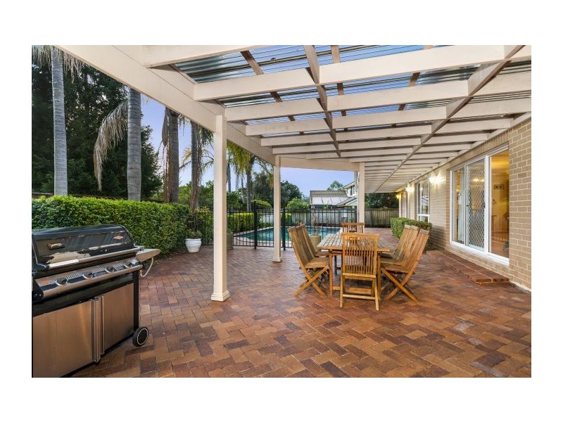 1 Ellerslie Drive, West Pennant Hills NSW 2125