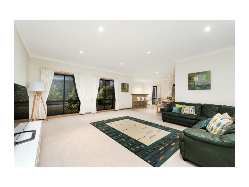 27 Glenshee Place, Glenhaven NSW 2156