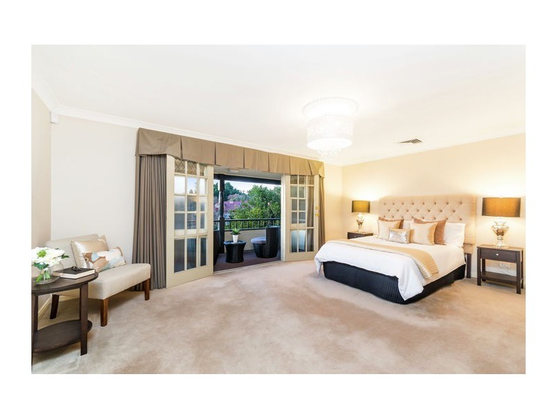 3 Plympton Way, Glenhaven NSW 2156