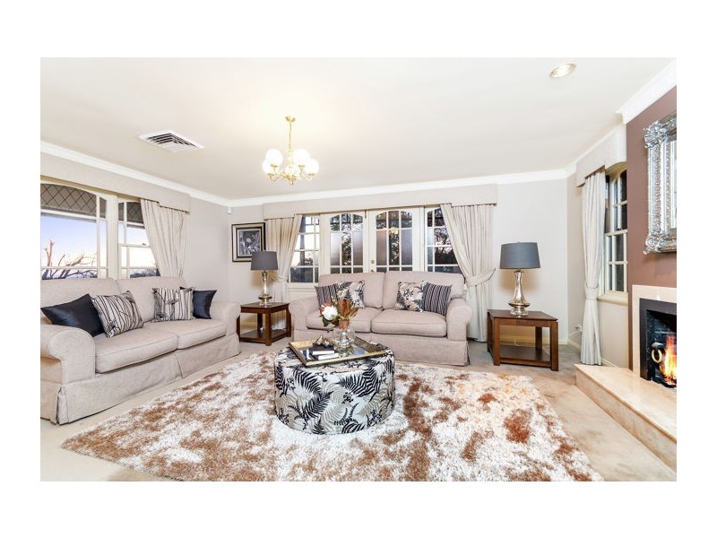 3 Plympton Way, Glenhaven NSW 2156