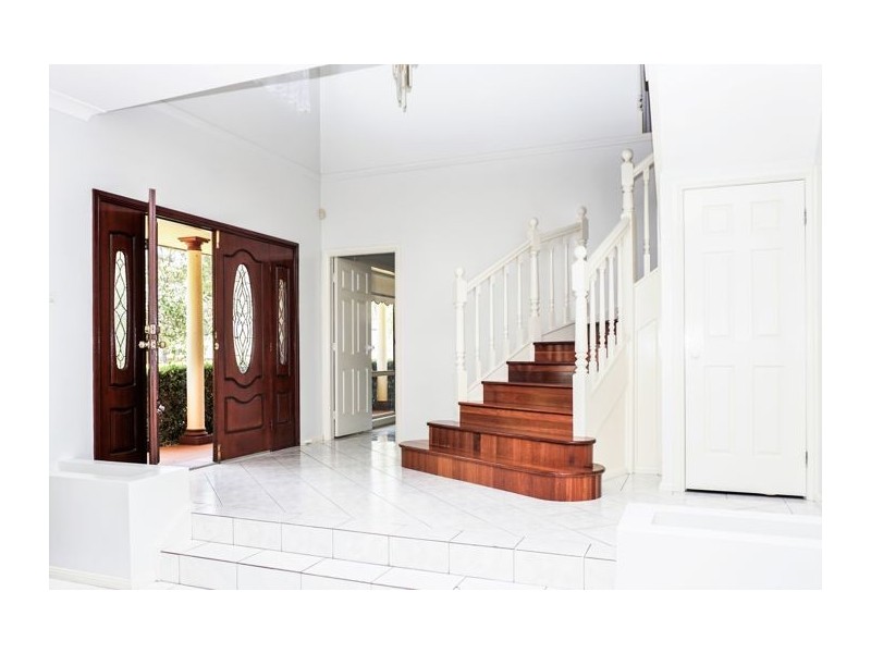 2 Longreach Place, Bella Vista NSW 2153