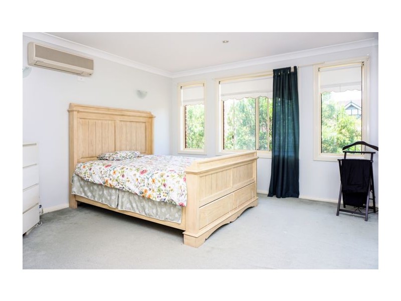 2 Longreach Place, Bella Vista NSW 2153