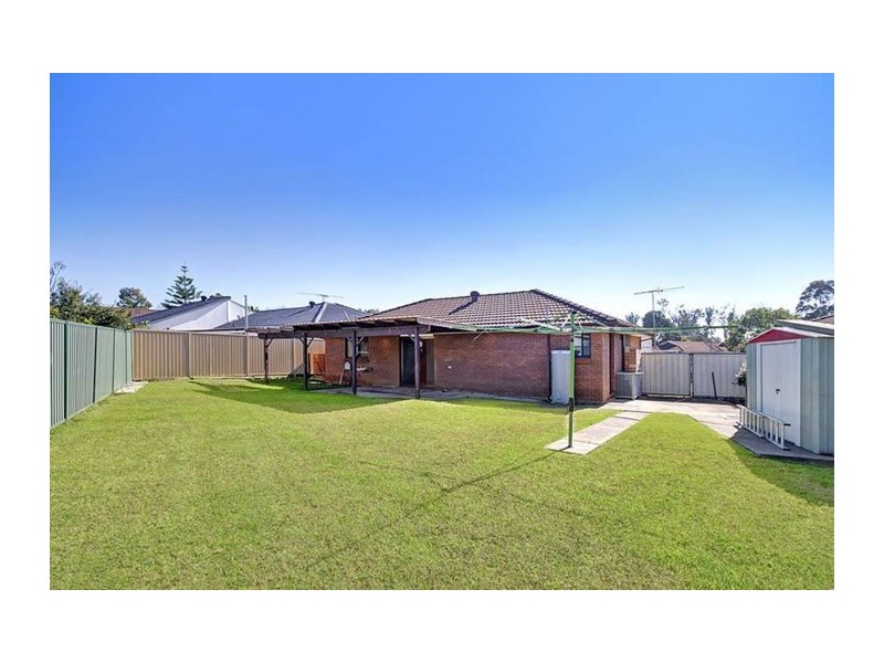 11 Gersham Grove, Oakhurst NSW 2761