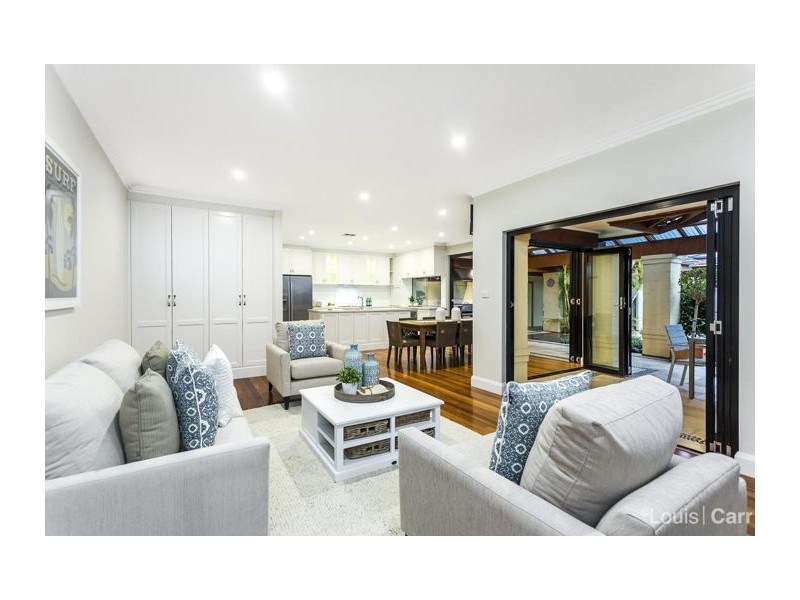 8 Kingscott Pl, Castle Hill NSW 2154