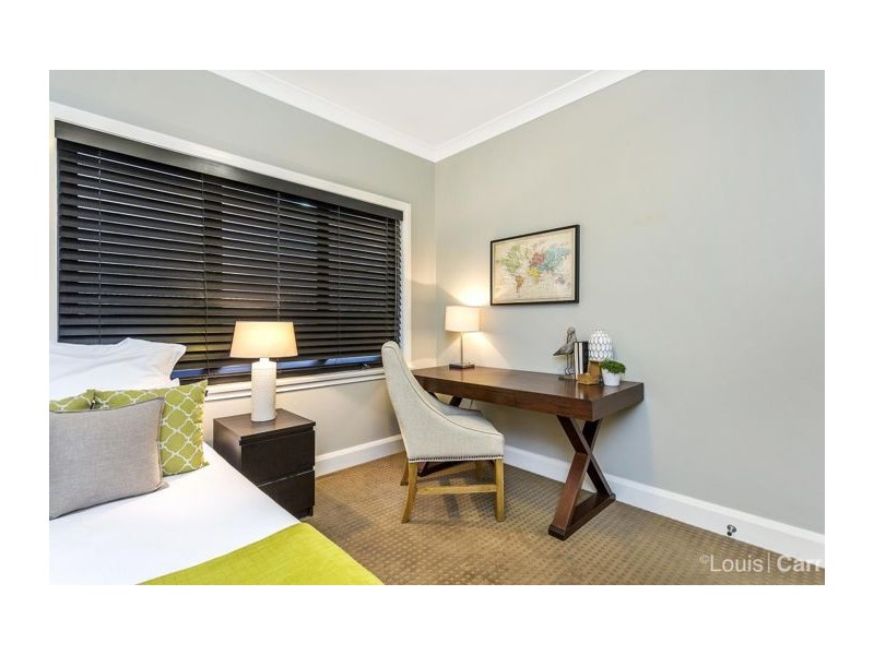 8 Kingscott Pl, Castle Hill NSW 2154