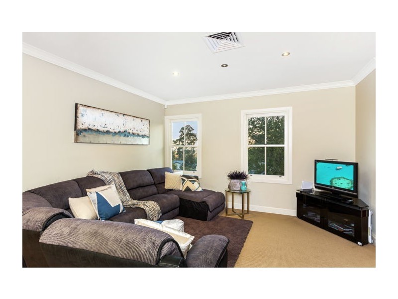 23 Doris Hirst Place, West Pennant Hills NSW 2125