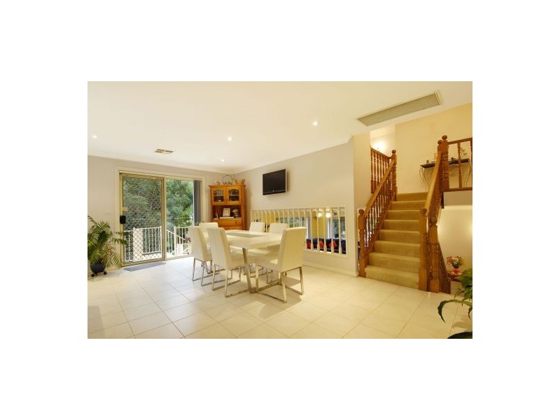 19 Pioneer Place, Castle Hill NSW 2154