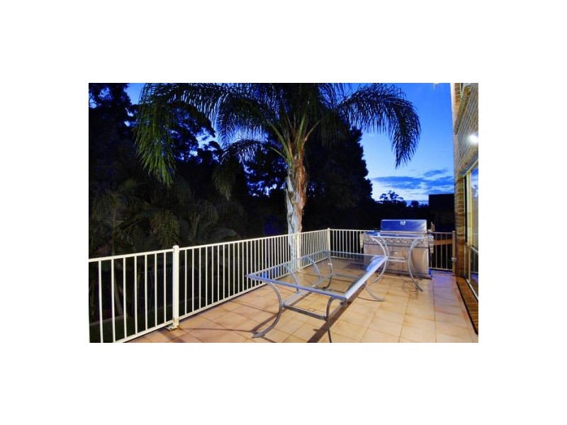 19 Pioneer Place, Castle Hill NSW 2154