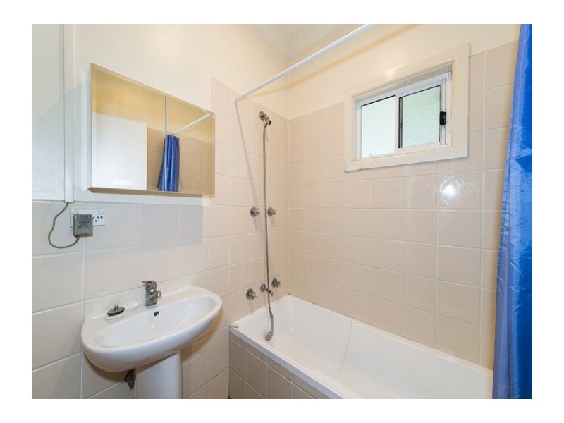 18 Windermere Avenue, Cambridge Park NSW 2747