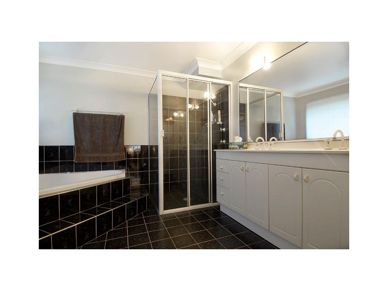 48 Fingal Avenue, Glenhaven NSW 2156