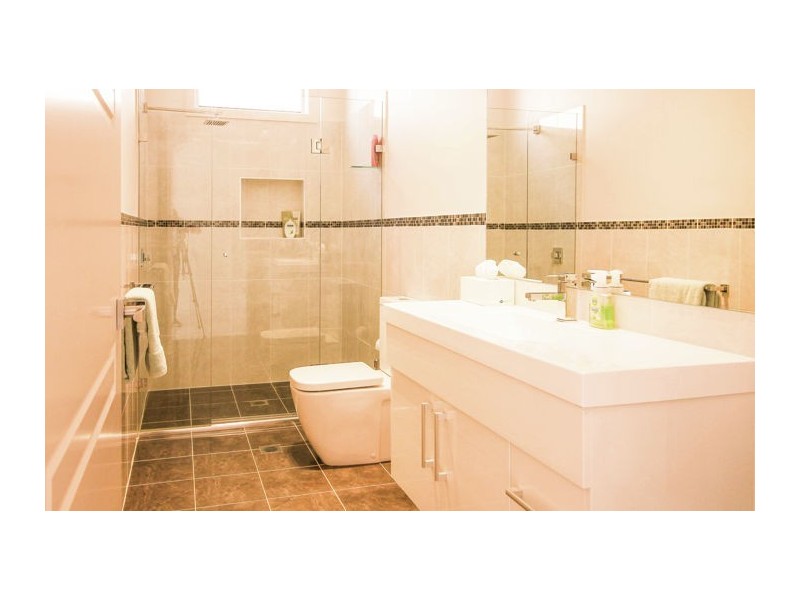 32 Chessington Tce, Beaumont Hills NSW 2155