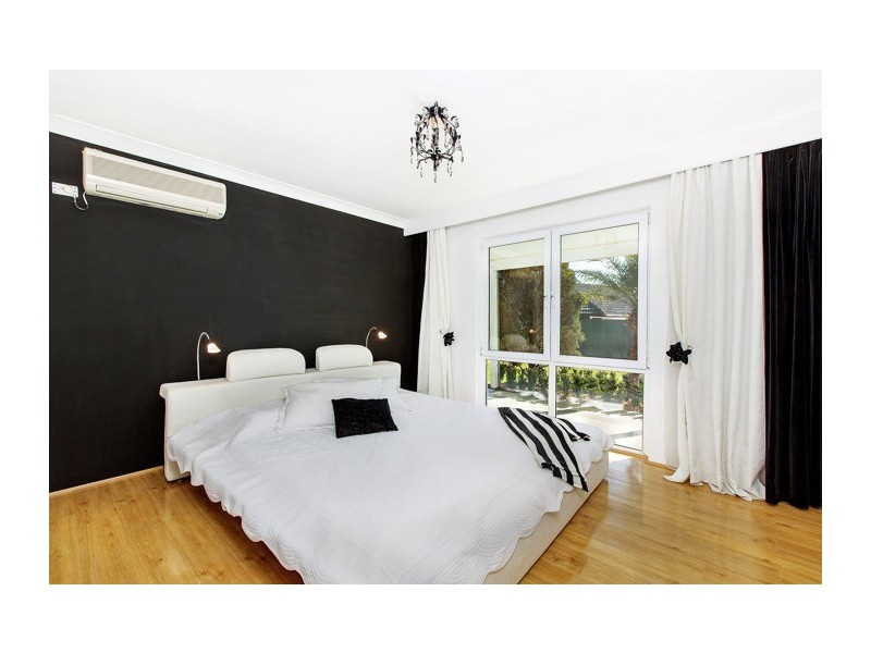 13 Leigh Place, West Pennant Hills NSW 2125