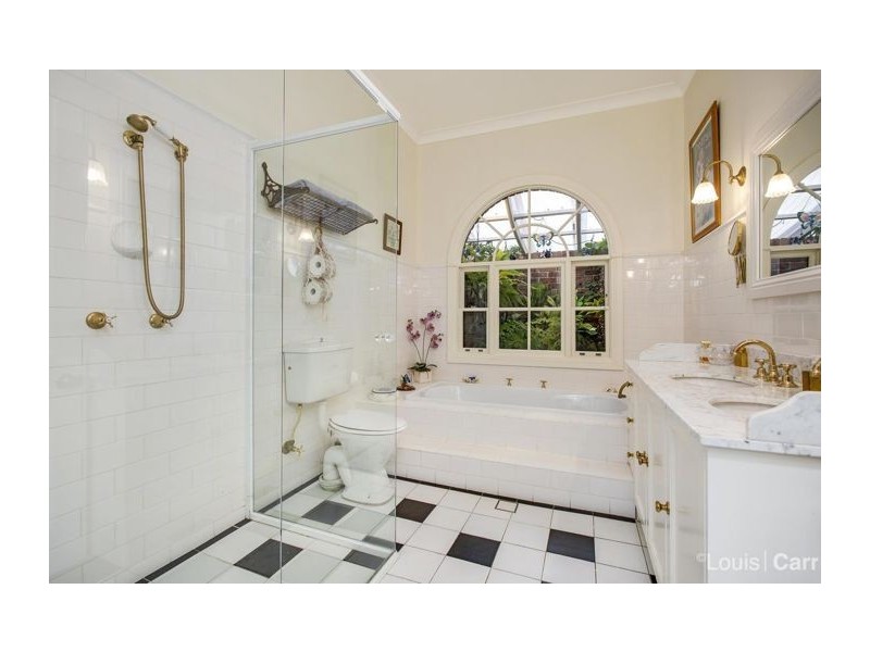 7 Grandoaks Place, Castle Hill NSW 2154