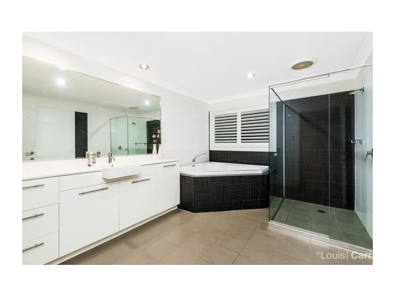 16 Amberwood Place, Castle Hill NSW 2154