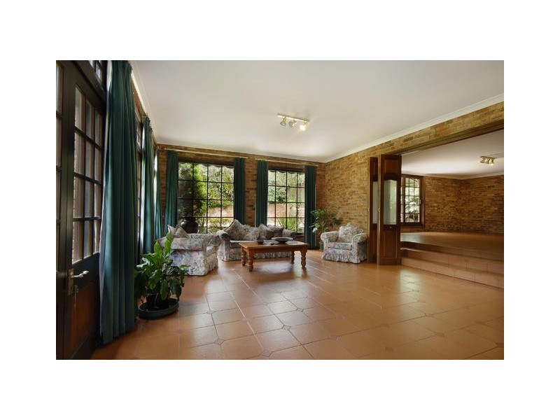 11 Adam Pl, Glenhaven NSW 2156