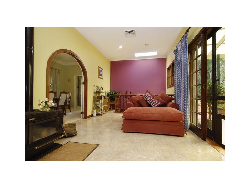 11 Adam Pl, Glenhaven NSW 2156