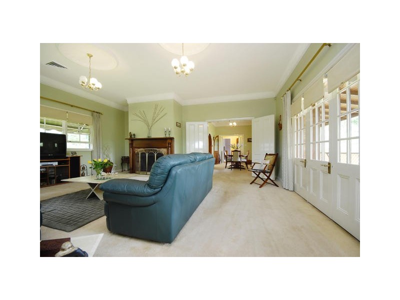 11 Adam Pl, Glenhaven NSW 2156