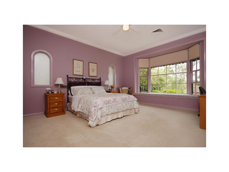 11 Adam Pl, Glenhaven NSW 2156