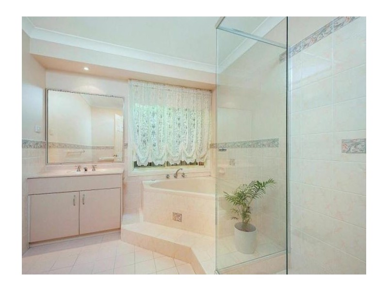 5 Castle Lea Court, Castle Hill NSW 2154