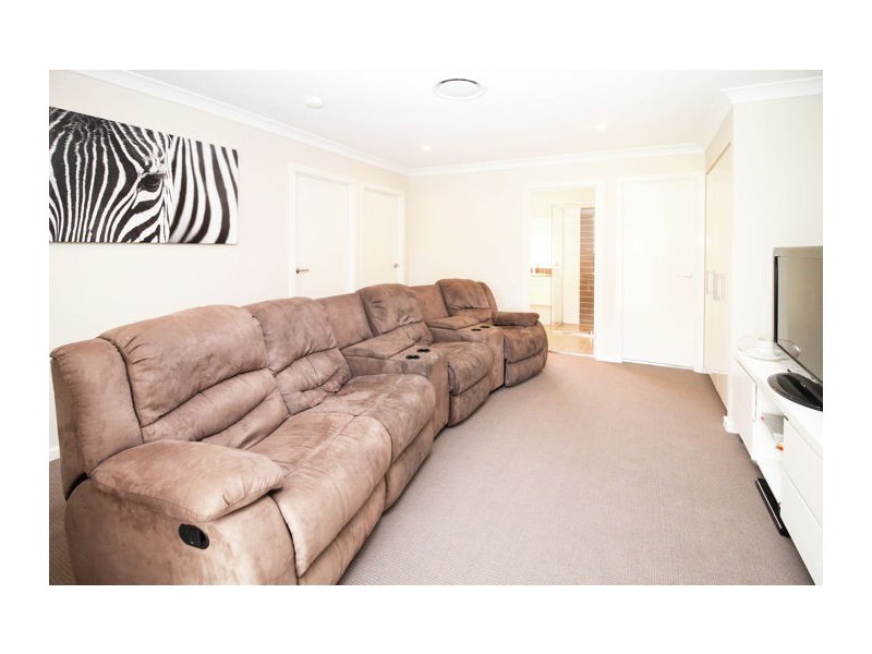 21 Mapleton Avenue, Kellyville NSW 2155