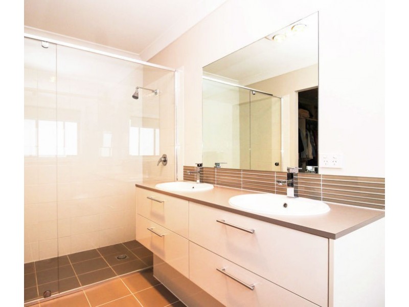 21 Mapleton Avenue, Kellyville NSW 2155