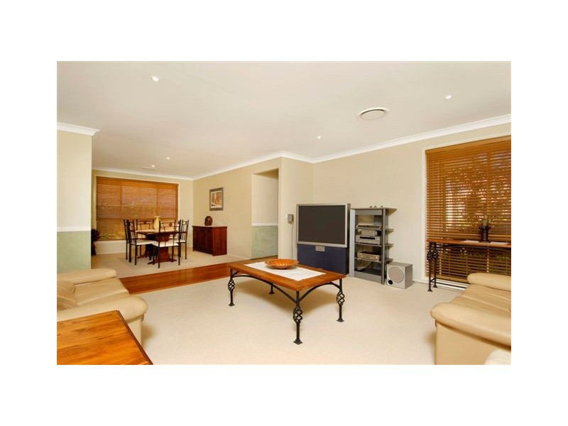 26 Brampton Drive, Beaumont Hills NSW 2155