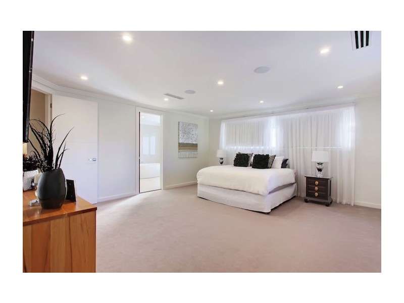 74 Edgewater Drive, Bella Vista NSW 2153