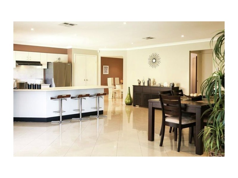 9 Greyfriar Place, Kellyville NSW 2155