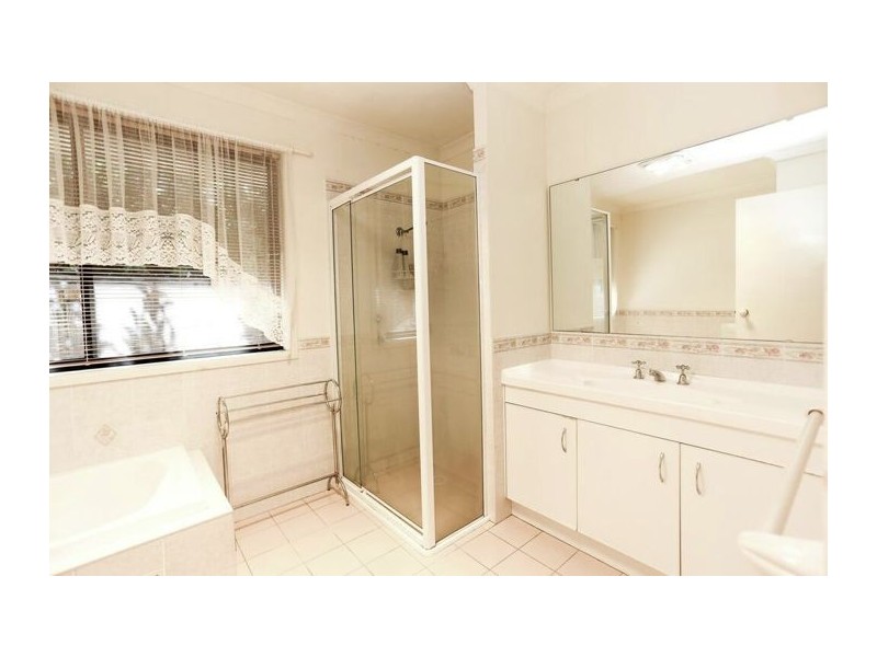 9 Greyfriar Place, Kellyville NSW 2155