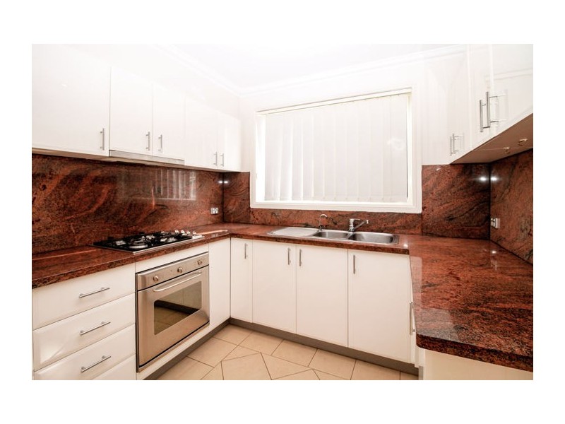 100 Harrington Avenue, Castle Hill NSW 2154